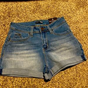 Brand new Fashion Nova Shorts!
